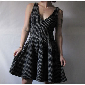 Zara Woman Black V Neck Textured Cotton Skater Dress Size XS